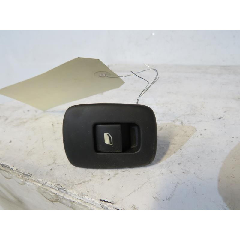 Interrupteur de leve vitre arriere gauche CITROEN C3 2 Photo n°1