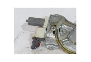 Leve vitre electrique arriere gauche TOYOTA AVENSIS 2 Photo n°4