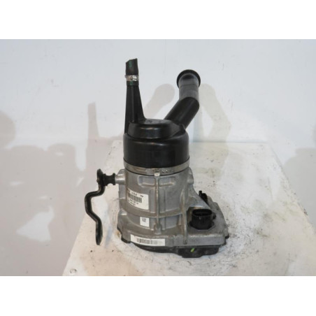 Pompe de direction PEUGEOT 308 1