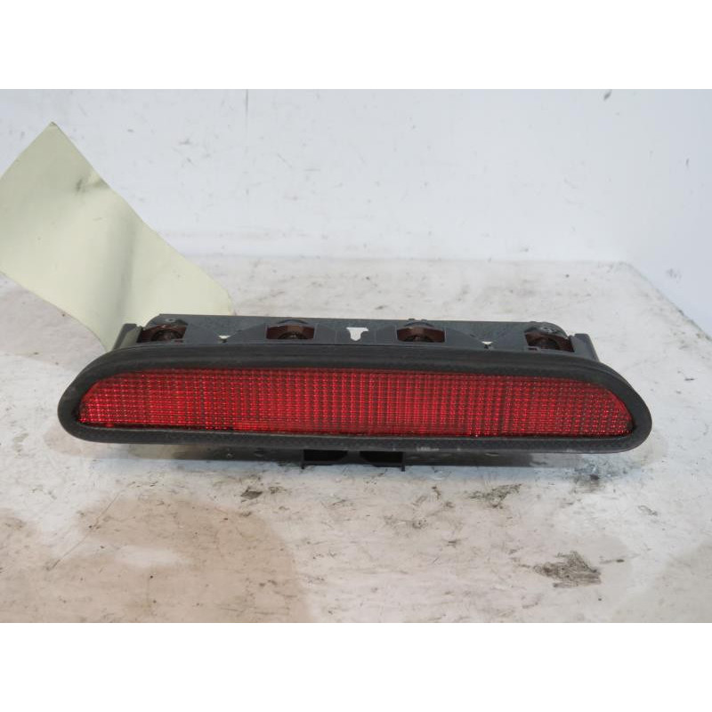 Feu arriere stop central MERCEDES CLASSE A 168 Photo n°1