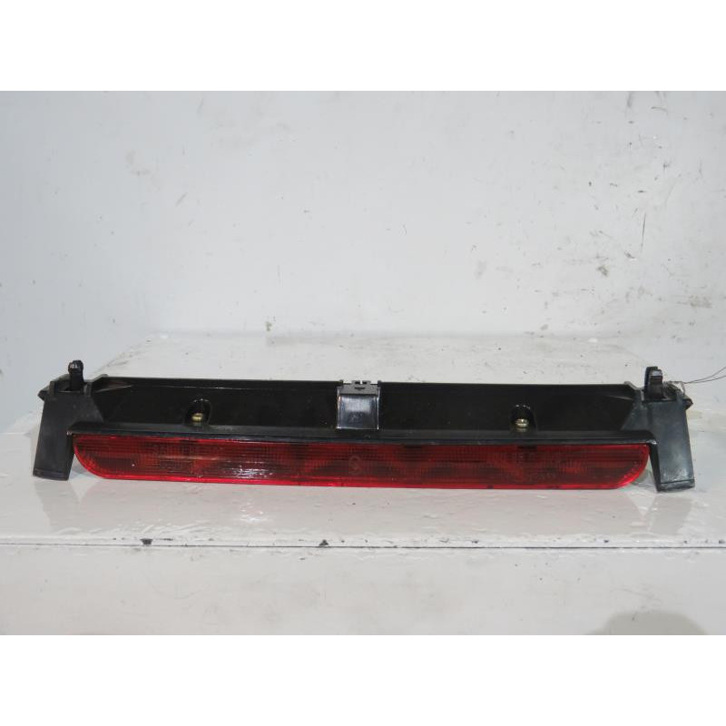 Feu arriere stop central PEUGEOT 807 Photo n°1