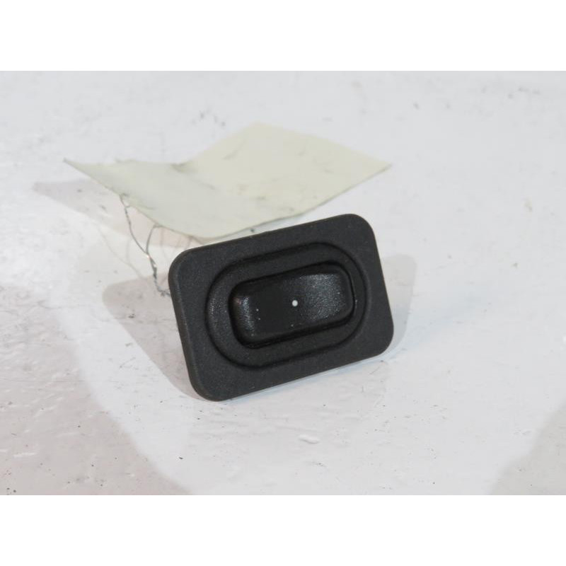 Interrupteur de leve vitre avant droit OPEL CORSA C Photo n°1