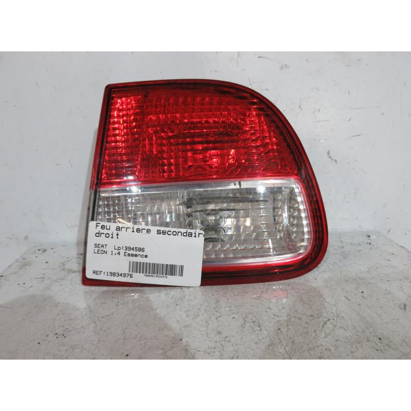 Feu arriere secondaire droit (feux) SEAT LEON 1 Photo n°1
