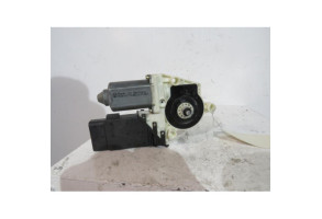 Moteur leve vitre avant droit VOLKSWAGEN GOLF 4 Photo n°2