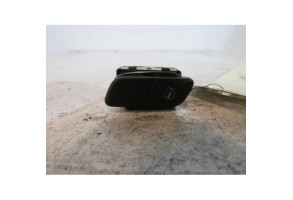 Interrupteur de leve vitre avant droit VOLKSWAGEN POLO 4 Photo n°1