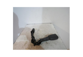 Attache ceinture arriere droit KIA CERATO Photo n°1