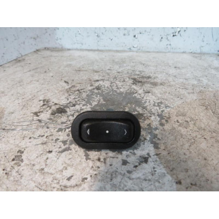 Interrupteur de leve vitre avant droit OPEL ZAFIRA A