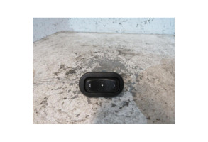 Interrupteur de leve vitre avant droit OPEL ZAFIRA A Photo n°1