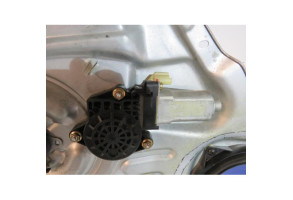 Leve vitre electrique avant gauche KIA CERATO Photo n°2