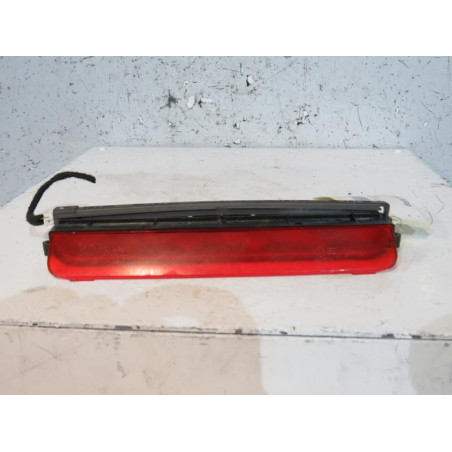 Feu arriere stop central FIAT PUNTO 2