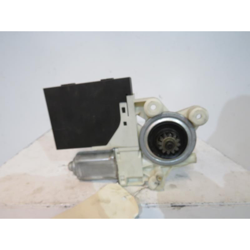 Leve vitre electrique avant gauche FORD C-MAX 1 Photo n°1