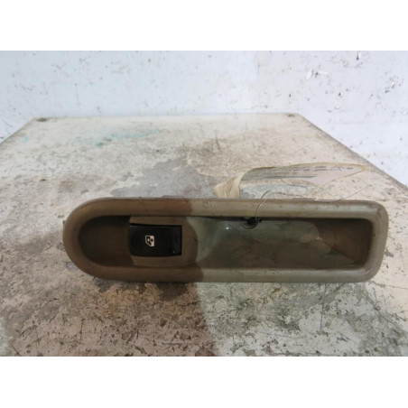 Interrupteur de leve vitre arriere gauche RENAULT CLIO 3