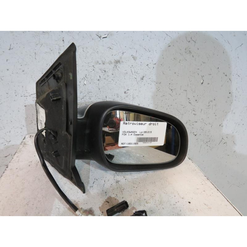 Retroviseur droit VOLKSWAGEN FOX Photo n°1