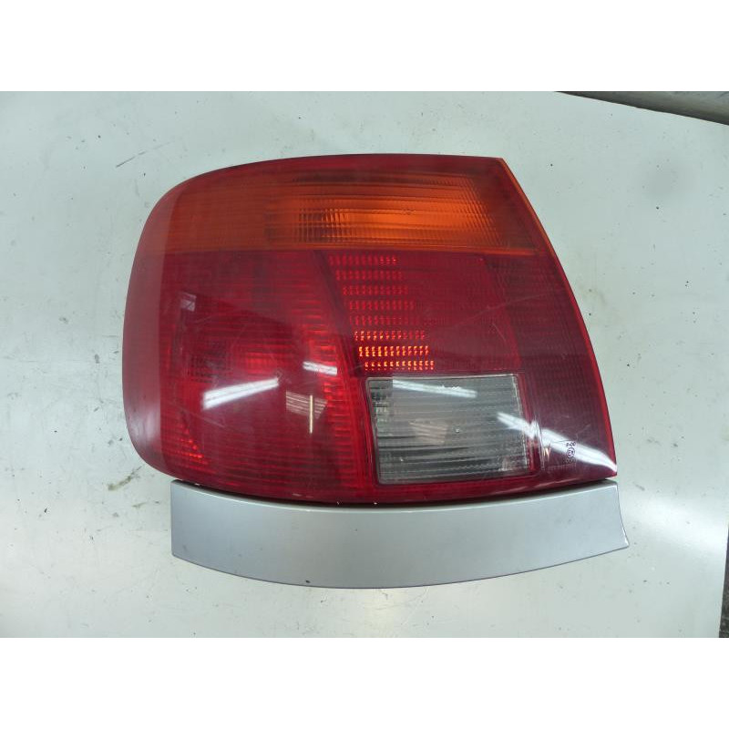 Feu arriere principal gauche (feux) AUDI A4 1 Photo n°1
