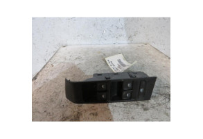 Interrupteur de leve vitre avant gauche SKODA FABIA 3 Photo n°1