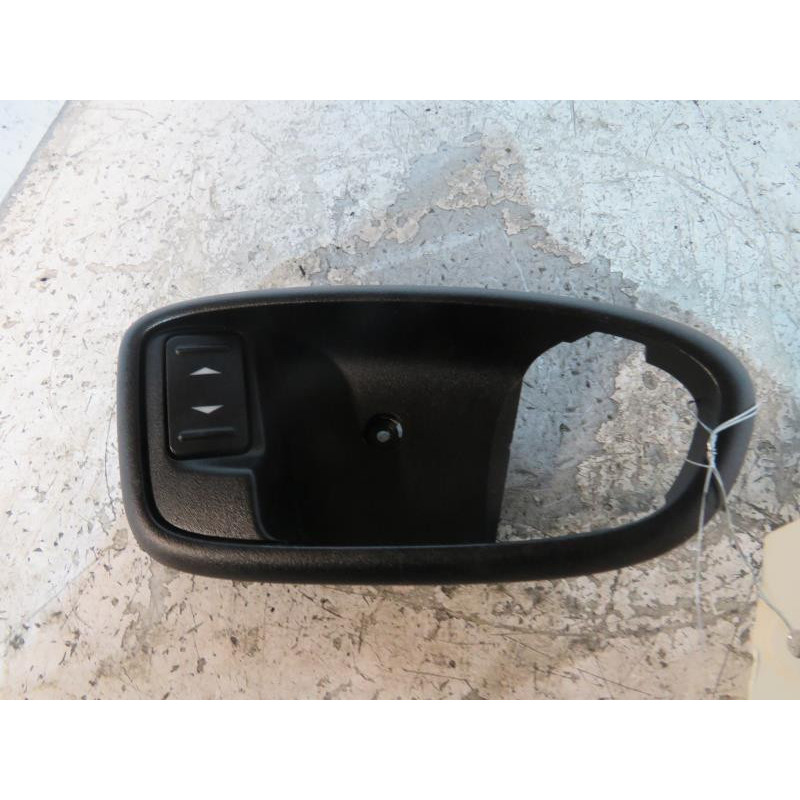 Interrupteur de leve vitre arriere droit FORD S-MAX 1 Photo n°1