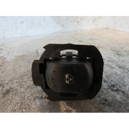 Interrupteur de leve vitre avant droit RENAULT LAGUNA 2