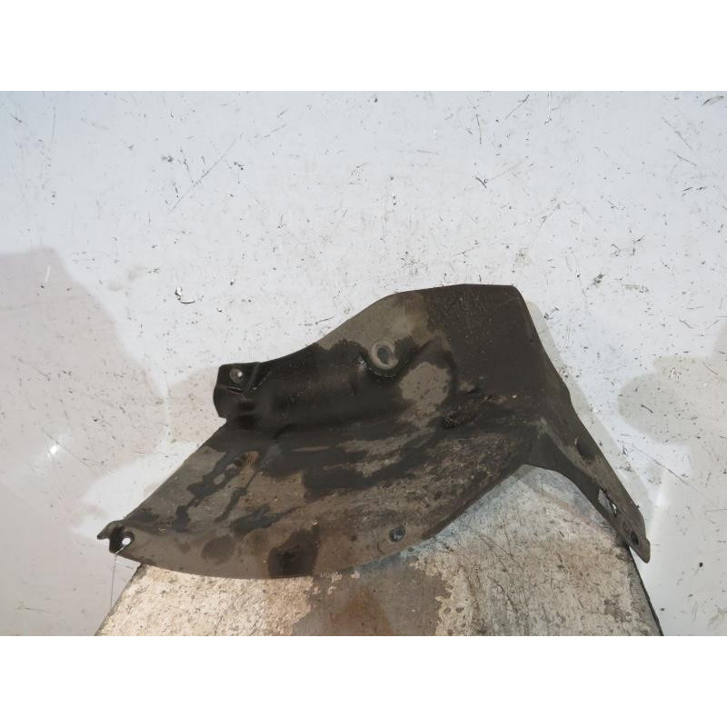 Pare boue arriere droit RENAULT MEGANE 2 Photo n°1