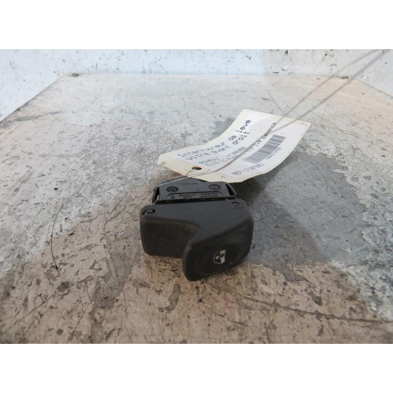 Interrupteur de leve vitre avant droit RENAULT CLIO 2 Photo n°1