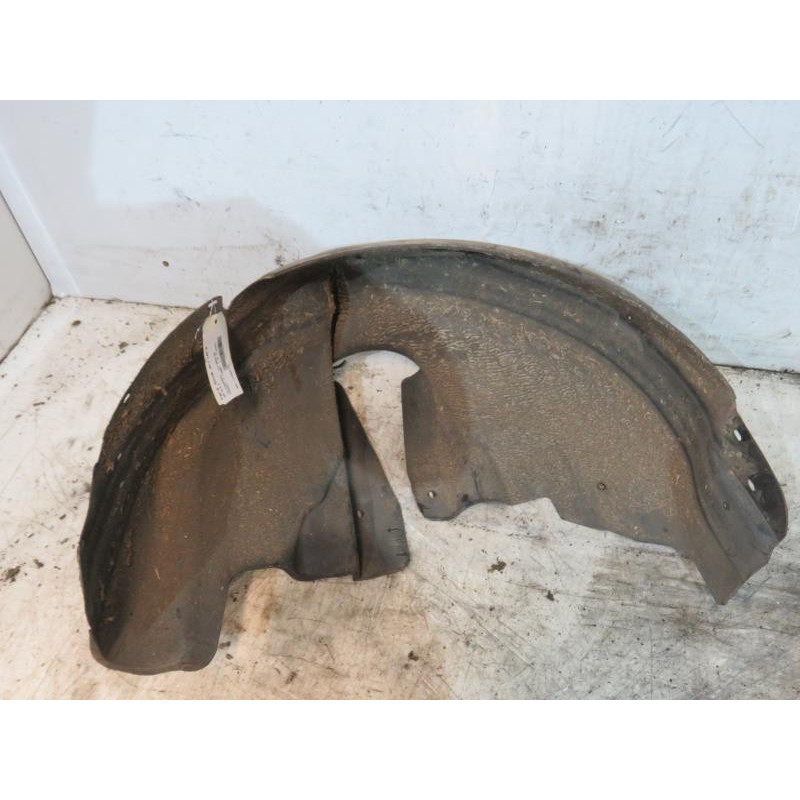 Pare boue arriere droit VOLKSWAGEN PASSAT 4 Photo n°1