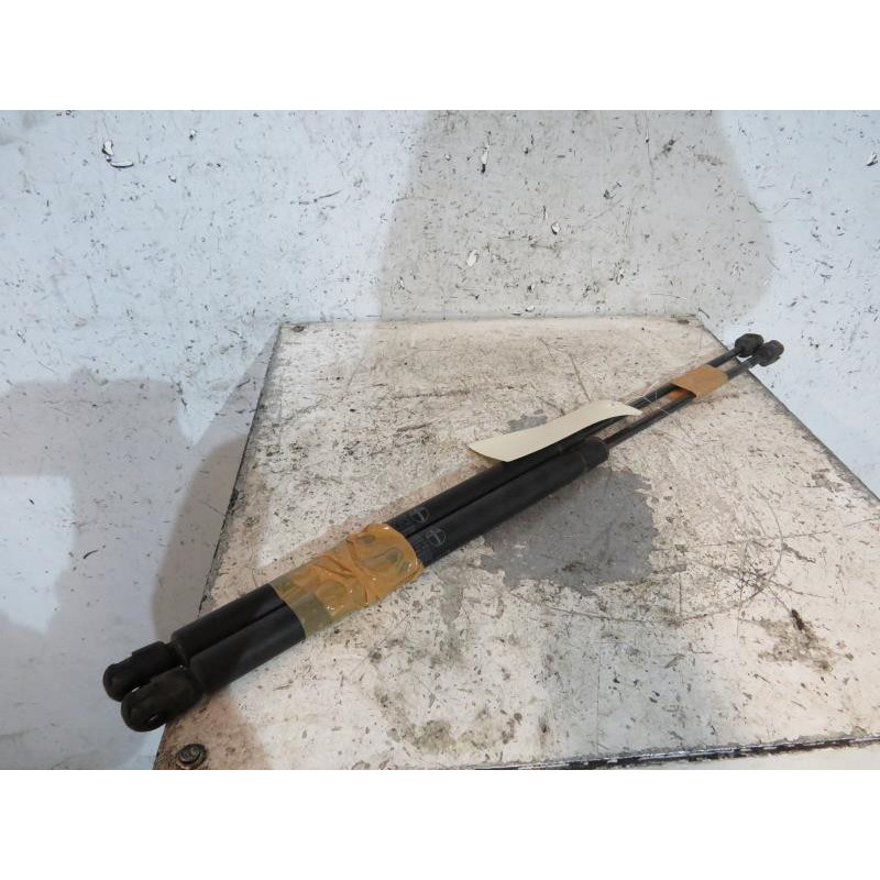 Verin de coffre MITSUBISHI SPACE STAR 2 Photo n°1