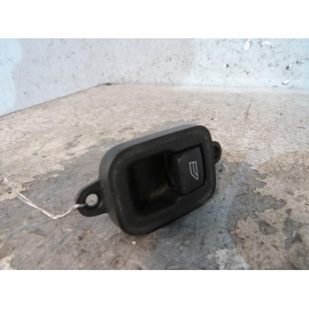 Interrupteur de leve vitre arriere droit VOLVO S 40 2