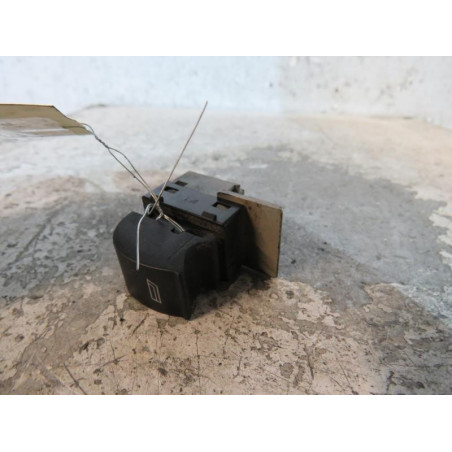 Interrupteur de leve vitre arriere droit AUDI A3 1