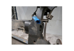 Essieu arriere PEUGEOT 207 Photo n°3