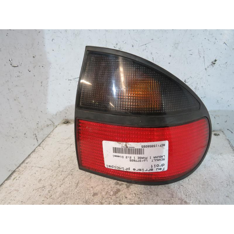 Feu arriere principal droit (feux) RENAULT LAGUNA 1 Photo n°1