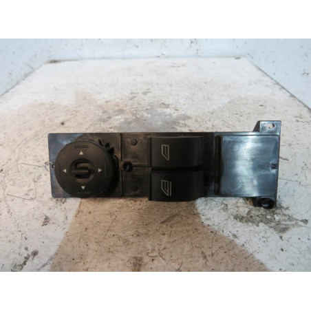 Interrupteur de leve vitre avant gauche FORD FOCUS 2