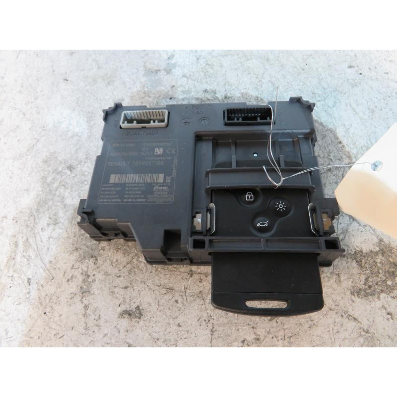 Lecteur de carte (neiman) RENAULT CLIO 4 Photo n°1