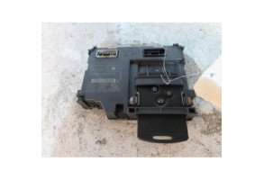 Lecteur de carte (neiman) RENAULT CLIO 4 Photo n°1