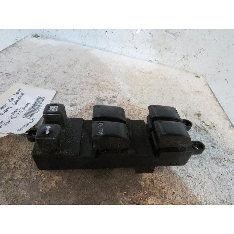 Interrupteur de leve vitre avant gauche NISSAN PRIMERA 4 Photo n°1