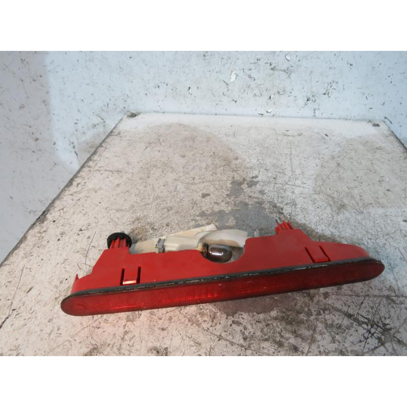 Feu arriere stop central CITROEN BERLINGO 2 Photo n°1