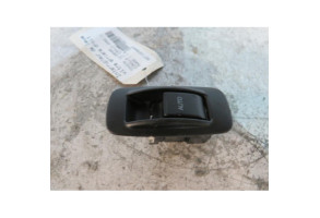 Interrupteur de leve vitre arriere droit TOYOTA COROLLA 10 Photo n°1