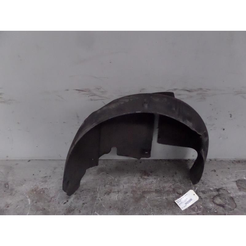 Pare boue arriere gauche VOLKSWAGEN GOLF 4 Photo n°1