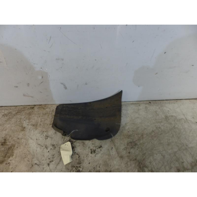 Pare boue arriere droit VOLKSWAGEN POLO 3 Photo n°1