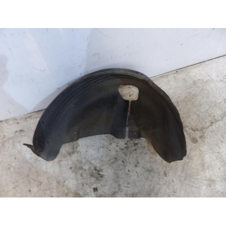 Pare boue arriere gauche VOLKSWAGEN POLO 4