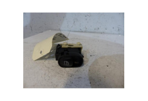 Interrupteur de leve vitre arriere droit MERCEDES CLASSE C 203 Photo n°1