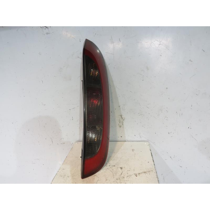 Feu arriere principal droit (feux) OPEL CORSA C Photo n°1