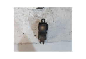 Interrupteur de leve vitre arriere gauche NISSAN PRIMERA 4 Photo n°1