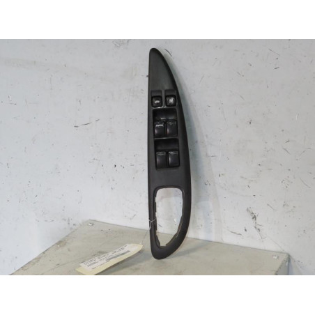 Interrupteur de leve vitre avant gauche NISSAN PRIMERA 4