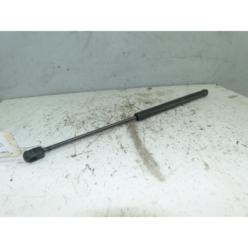 Verin de coffre CITROEN C2 Photo n°1