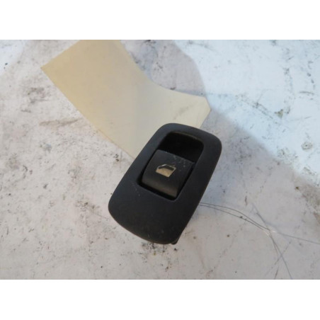 Interrupteur de leve vitre arriere droit CITROEN C4 GRAND PICASSO 1