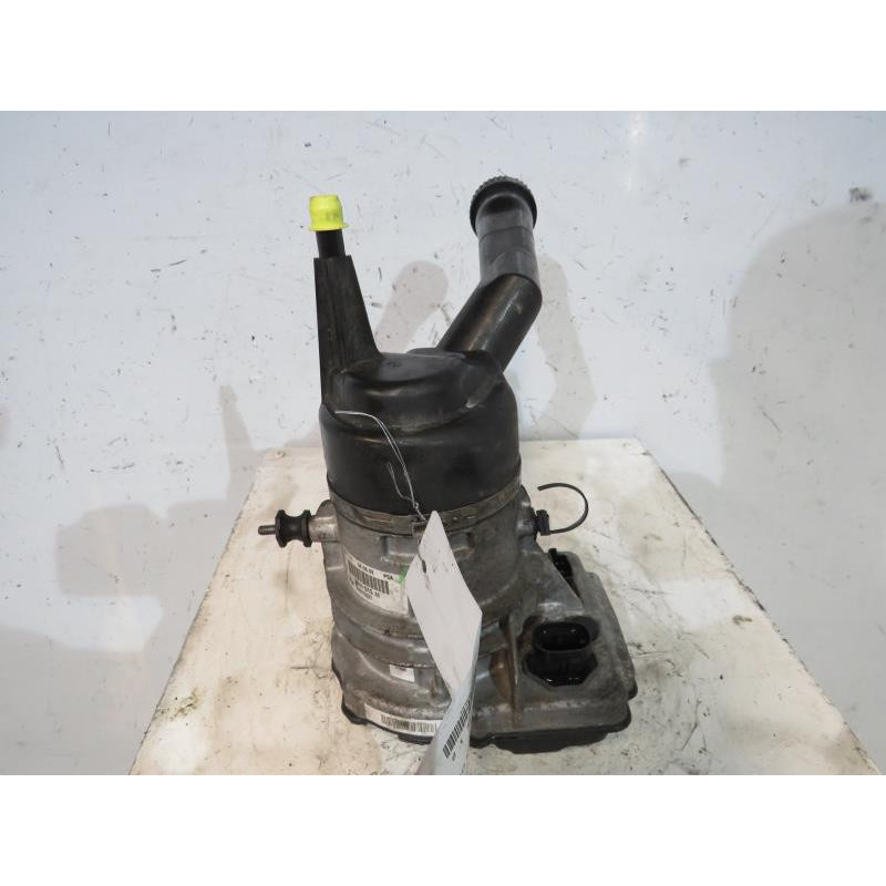 Pompe de direction CITROEN C4 GRAND PICASSO 1 Photo n°1