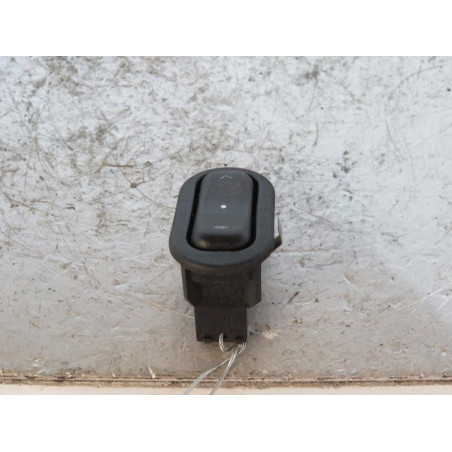 Interrupteur de leve vitre avant droit OPEL ZAFIRA A