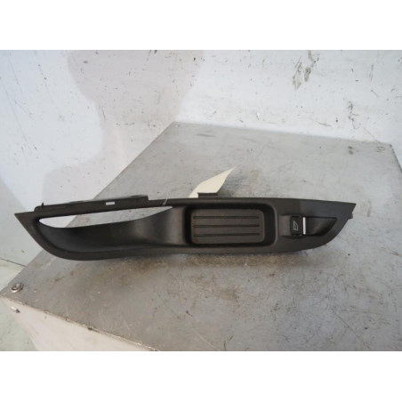Interrupteur de leve vitre avant droit FORD FOCUS 3