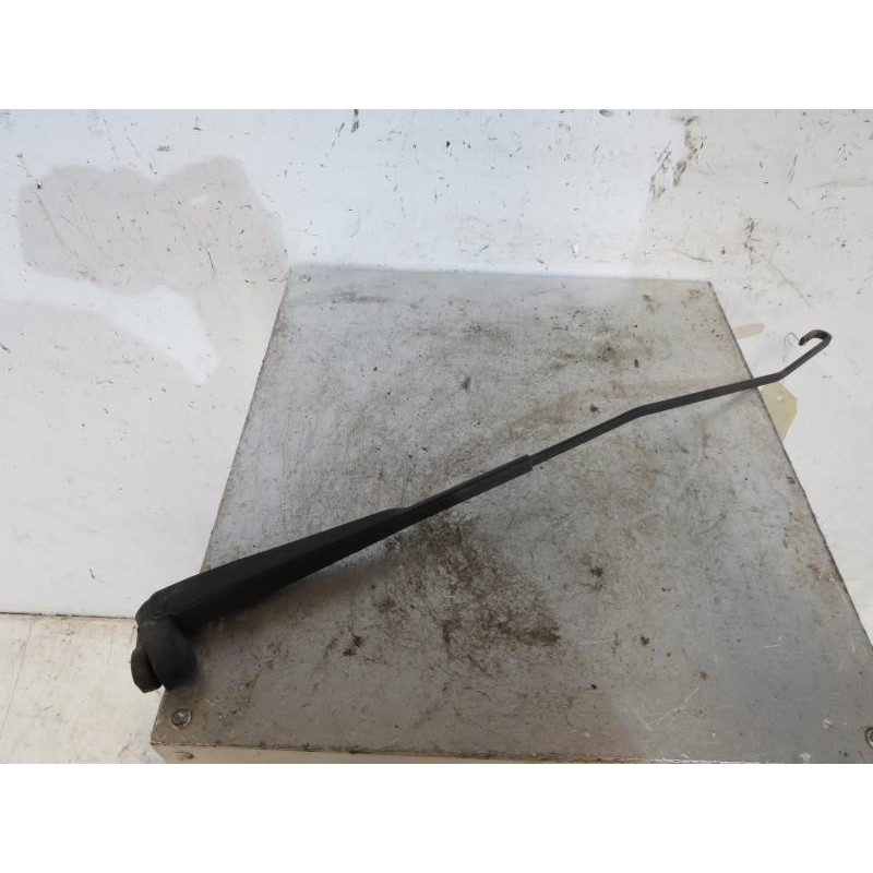 Bras essuie glace avant droit RENAULT LAGUNA 1 Photo n°1