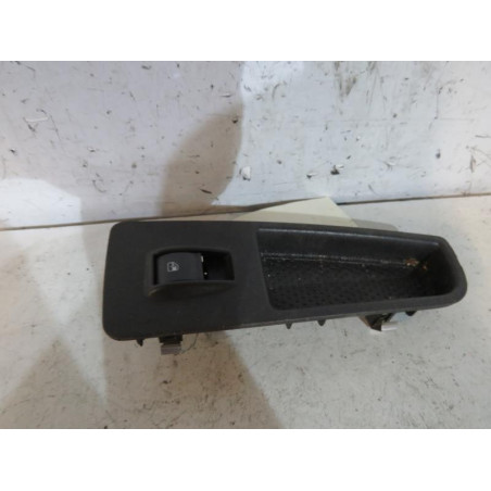 Interrupteur de leve vitre avant droit FIAT BRAVO 2