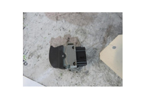 Interrupteur de leve vitre arriere gauche RENAULT CLIO 3 Photo n°2